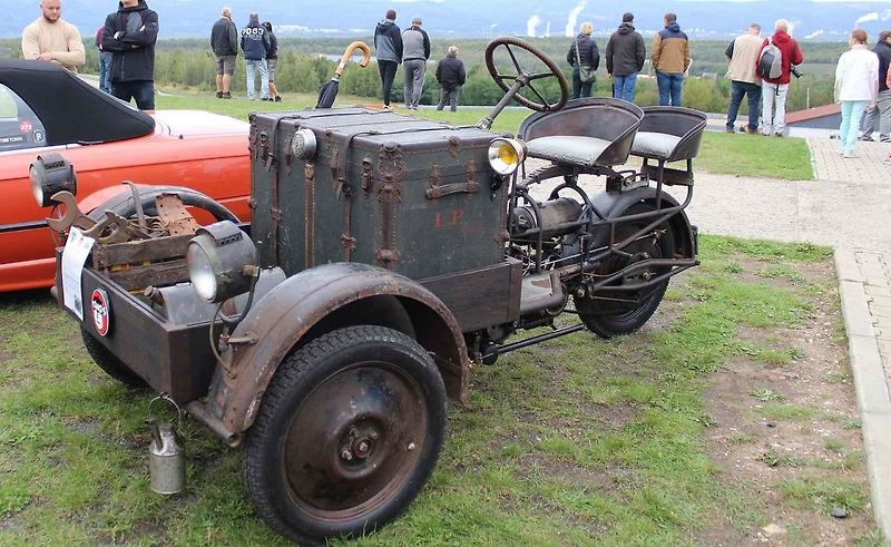 Tříkolka Monos 200 v magazínu Illustrierte Technik für Jedermann z roku 1929.
