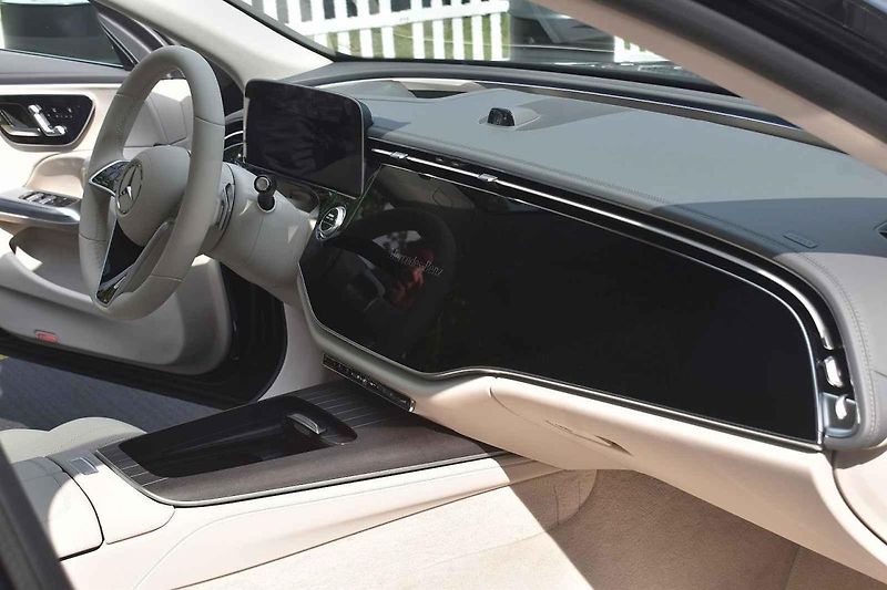 V případě Mustangu zatím nejsou známé výkonové parametry a ani cena