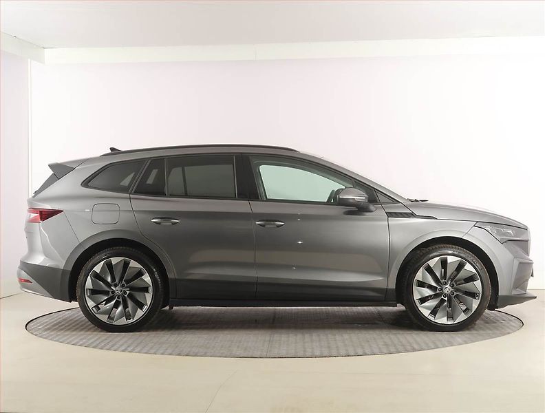 Škoda Enyaq (2023) iV 60 (62 kWh), SoH 93% - fotka 6 z 31