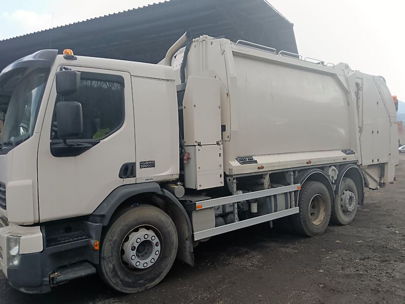 Volvo FE (2012) Hybrid 6x2 - fotka 1 z 17