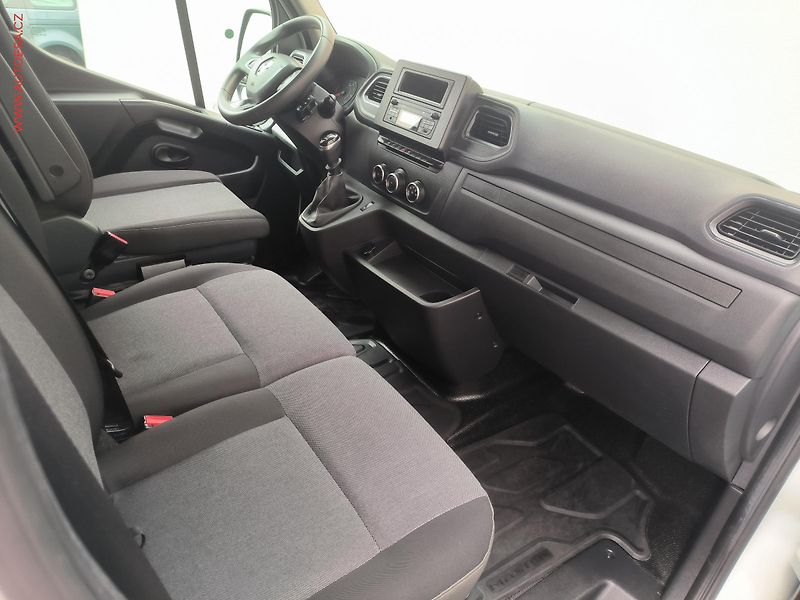 Renault Master (2020) 2.3dCi L2H2, 110kW, AC - fotka 14 z 25