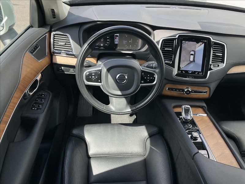 Volvo XC90 2,0 B5 AWD Inscription - fotka 7 z 22