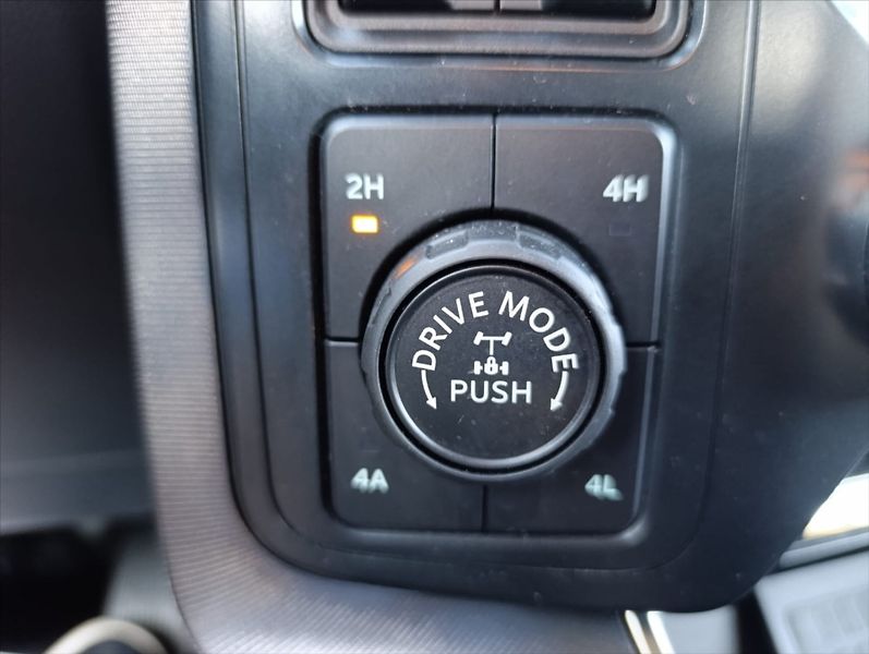 Ford F-150 3,5 Platinum Hybrid 360 kamera - fotka 38 z 43