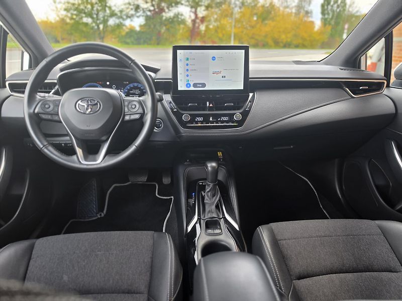 Toyota Corolla (2024) Touring Sport Style 1,8 103kW - fotka 12 z 23