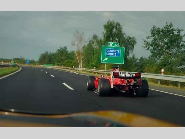 Formule na dálnici D4.