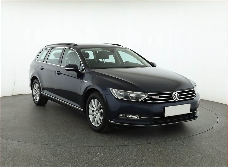 Volkswagen Passat (2016) Comfortline 2.0 TDI, 4X4 - fotografie inzerátu