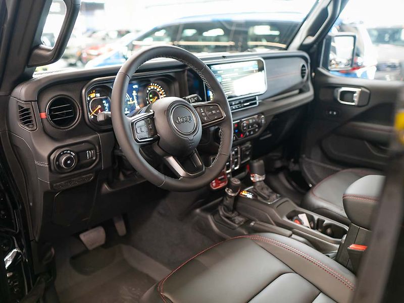 Jeep Wrangler (2026) 3.6 V6 Rubicon X, Naviják - fotka 12 z 39