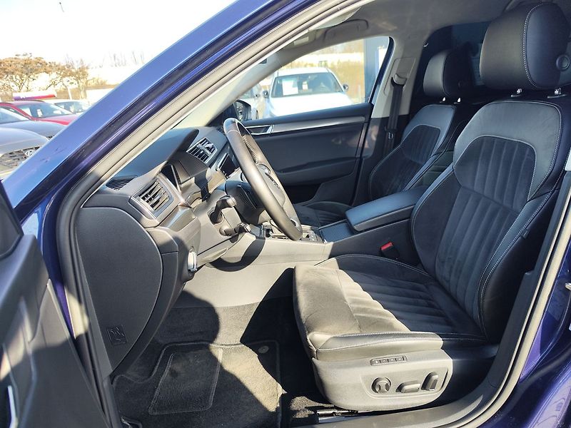 Škoda Superb 2.0 TDI/140kW Style DSG ČR - fotka 14 z 32