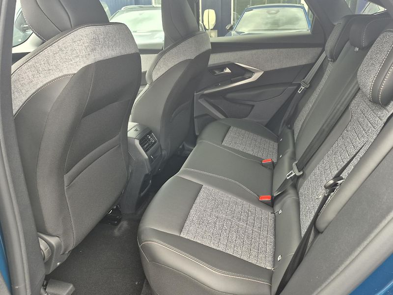Peugeot 3008 (2026) ALLURE Hybrid 145 e-DCS6    - fotka 11 z 21