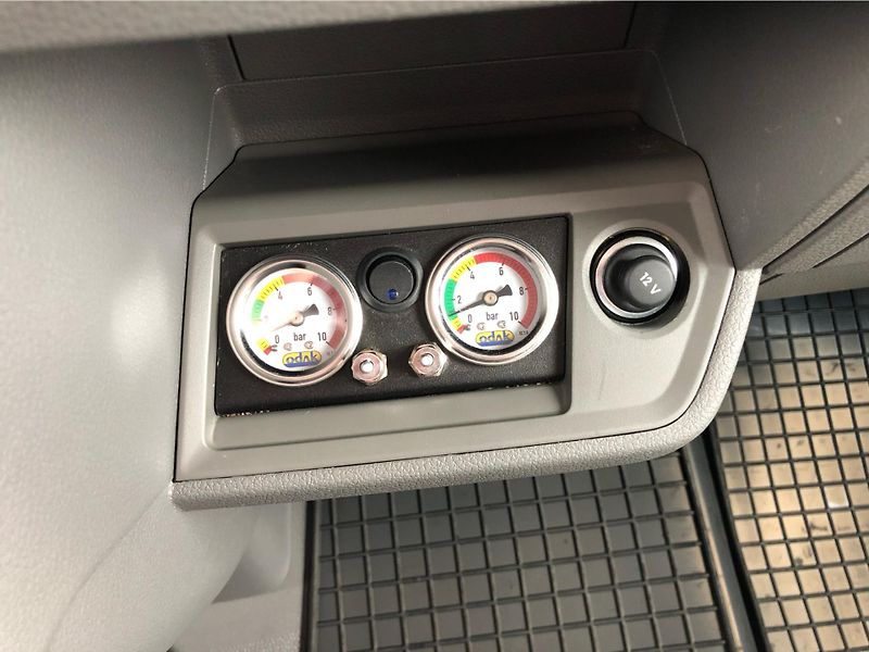 Volkswagen Crafter 2,0 TDI - fotka 22 z 29