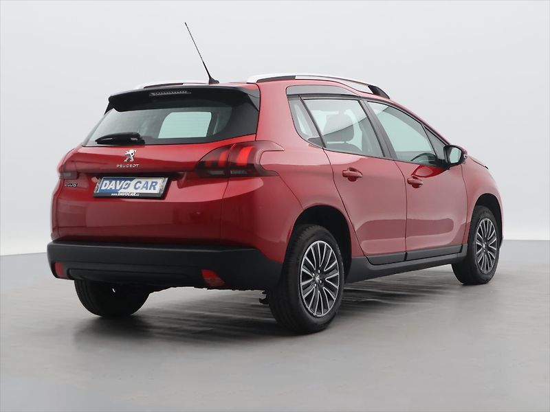 Peugeot 2008 1,2 PureTech 60kW CZ Active - fotka 7 z 28