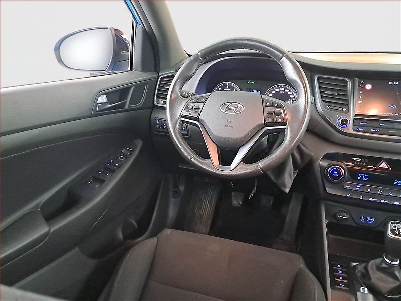 Hyundai Tucson (2018) 1.7 CRDi, ČR,1.maj, Navi - fotka 7 z 21