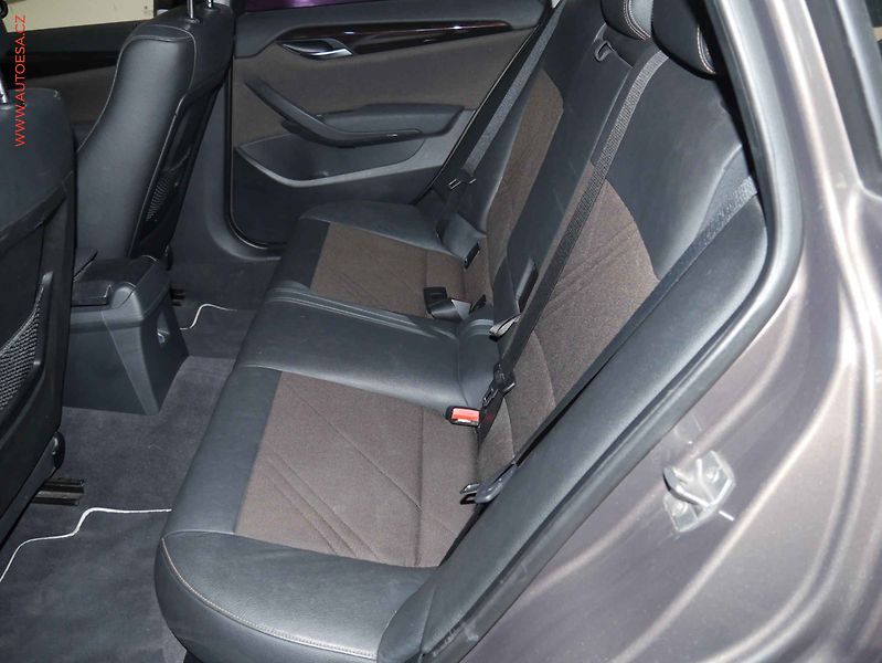 BMW X1 (2012) 2.0 d xD, Navi, xenon, kůže - fotka 10 z 21