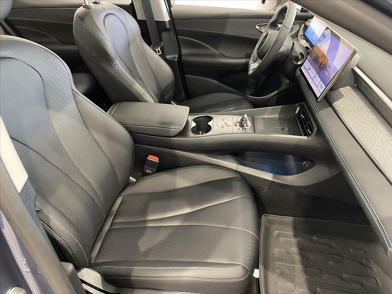 BYD Seal 5 DM-i (2025) 156 Kw Comfort - fotka 8 z 9