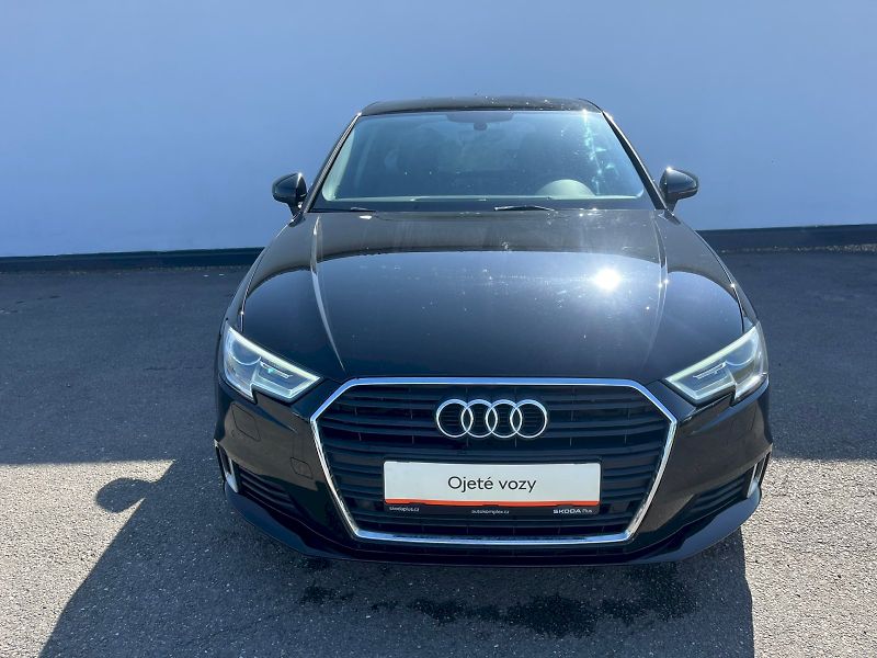 Audi A3 (2017) Nové Sportback Linie Sport 1.6 - fotka 4 z 28