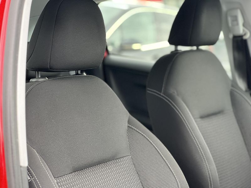 Peugeot 208 1.2i LPG KLIMA NAVI KAMERA ALU - fotka 30 z 41