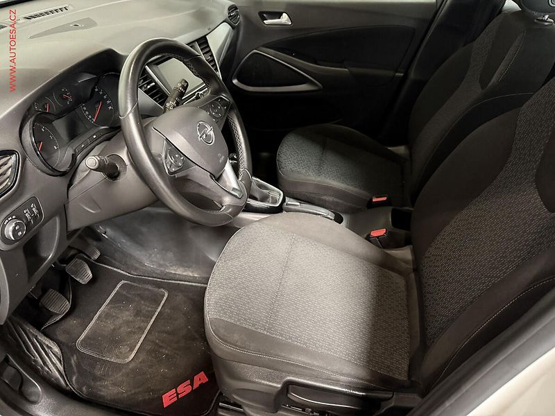 Opel Crossland X (2018) 1.2 i, ČR - fotka 9 z 17