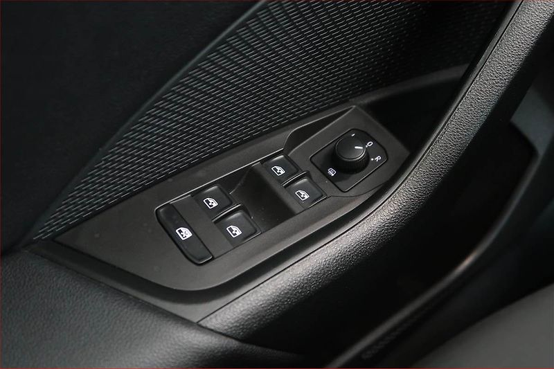 Škoda Octavia (2022) 2.0 TDI, Automat, ČR,1.maj - fotka 19 z 19