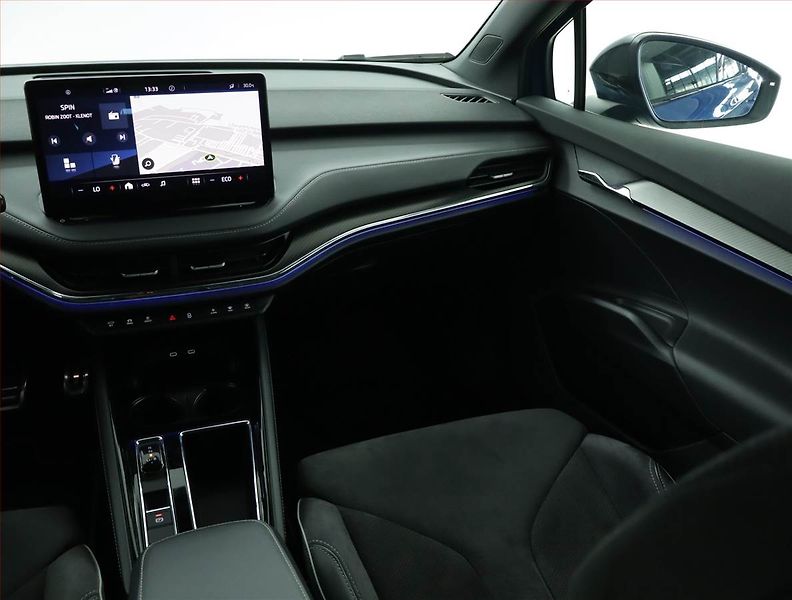 Škoda Enyaq (2023) Sportline iV 60 (62 kWh) - fotka 8 z 17