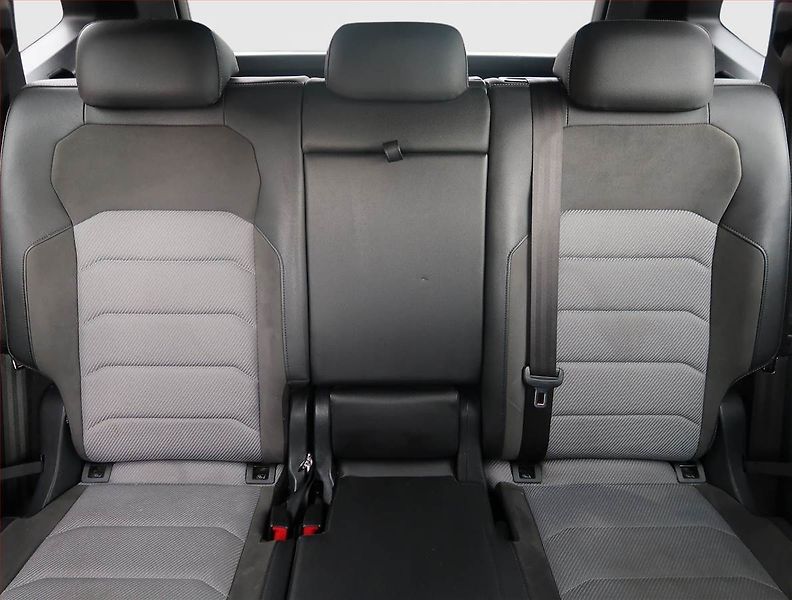 Volkswagen Tiguan Allspace (2019) R-Line 2.0 TSI - fotka 10 z 25