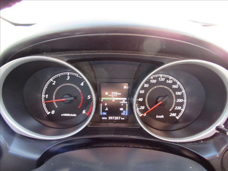 Mitsubishi ASX 1,8 Di-D 110kW 4x4 - fotka 13 z 27