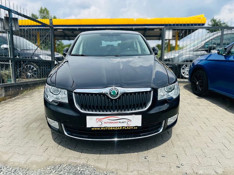 Škoda Superb (2010) 2.0TDi DSG CR BUSINES 100%KM - fotka 2 z 18