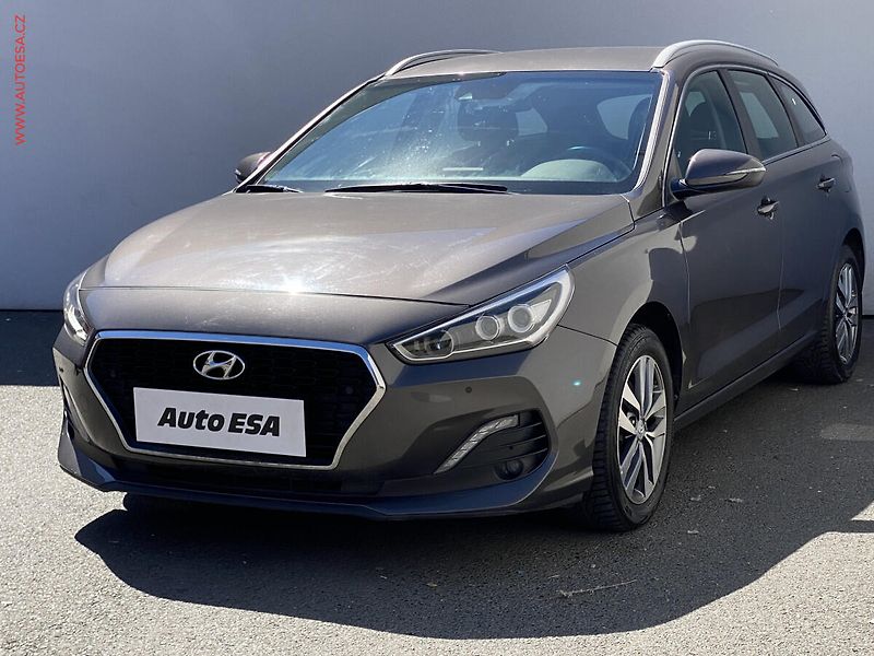 Hyundai i30 (2019) 1.4 GDi, ČR, AC, LED, navi - fotka 3 z 20