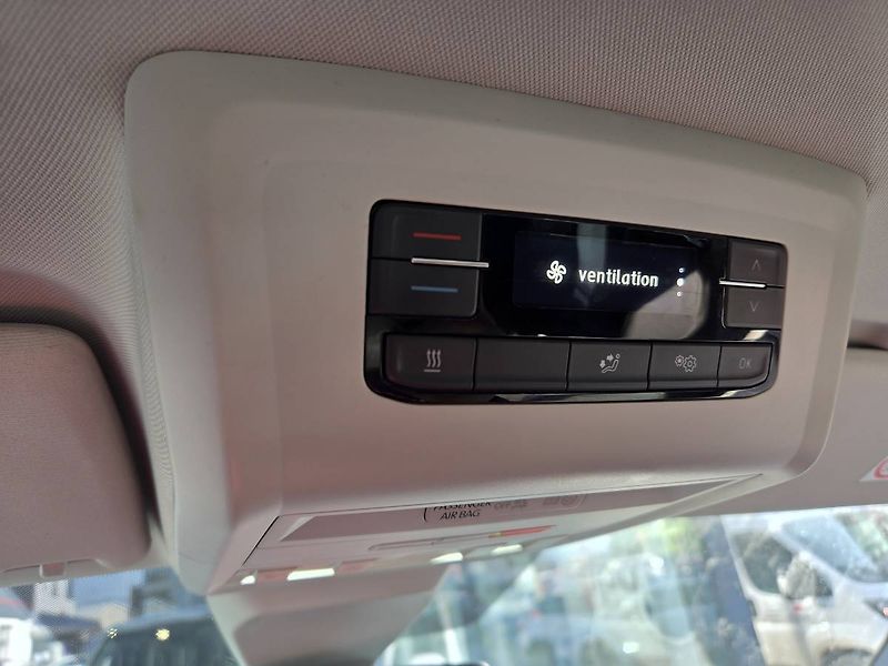 Volkswagen Caravelle (2022) 2.0 TDI DSG Long 9míst WEBASTO - fotka 34 z 43