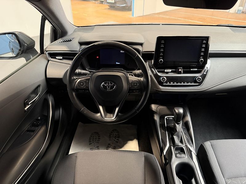 Toyota Corolla 2.0 Hybrid e-CVT Comfort Touri - fotka 6 z 18