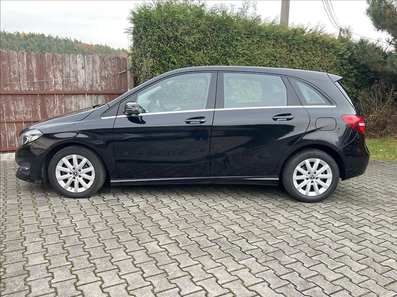 Mercedes-Benz Třídy B 180 CDI / 7G-DCT - fotka 2 z 41