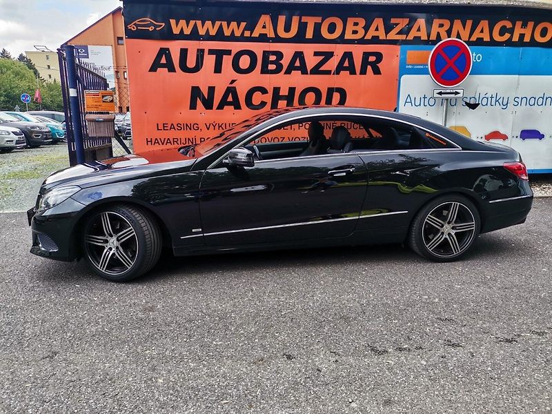 Mercedes-Benz Třídy E (2013) 2.0i Turbo 155kw 250 Sport LED - fotka 26 z 28