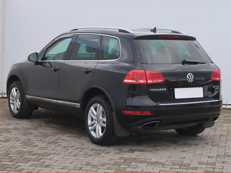 Volkswagen Touareg (2011) 3.0 TDI, 4X4, Automat - fotka 4 z 16