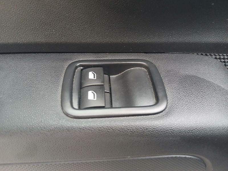 Citroën C3 1.2i ČR 1.MAJ. - fotka 9 z 34