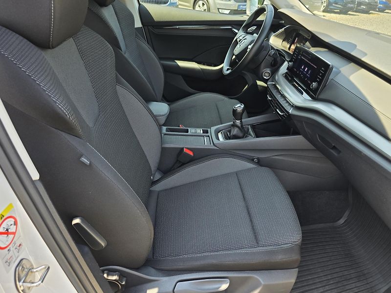 Škoda Octavia 2.0TDI 85KW AMBI+ NEHAVAR ČR - fotka 20 z 37