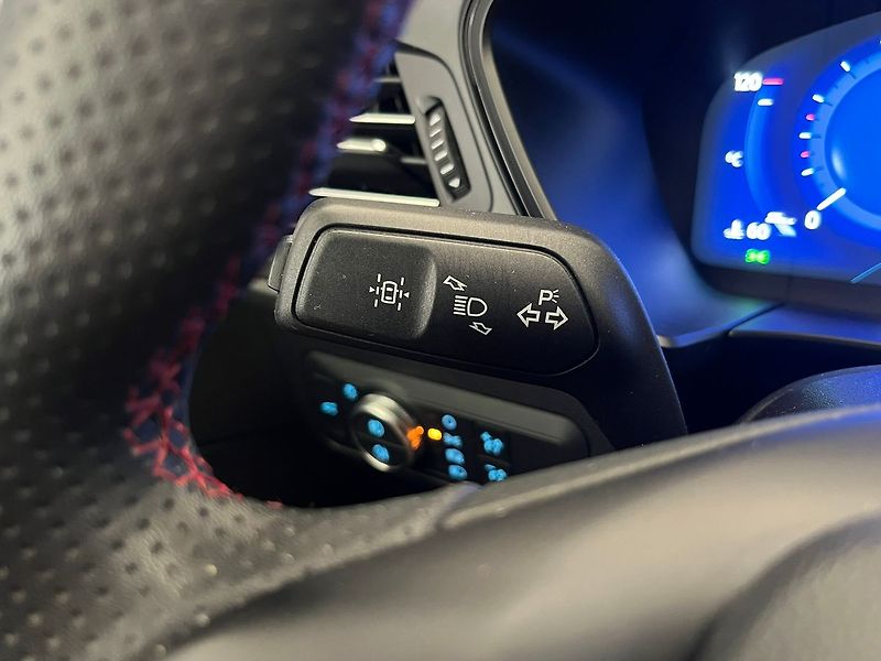 Ford Kuga 2.5 HEV 4x4  ST-LINE X - fotka 29 z 51
