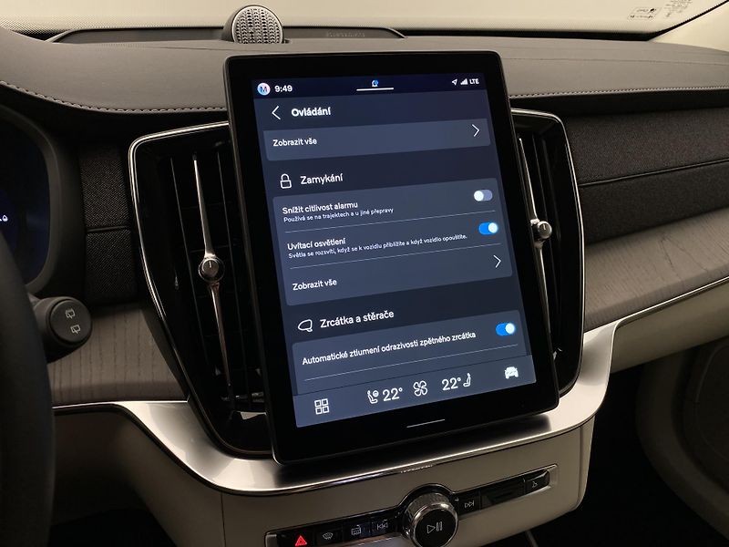 Volvo XC90 T8 AWD RECHARGE BRIGHT PLUS 7m - fotka 56 z 69