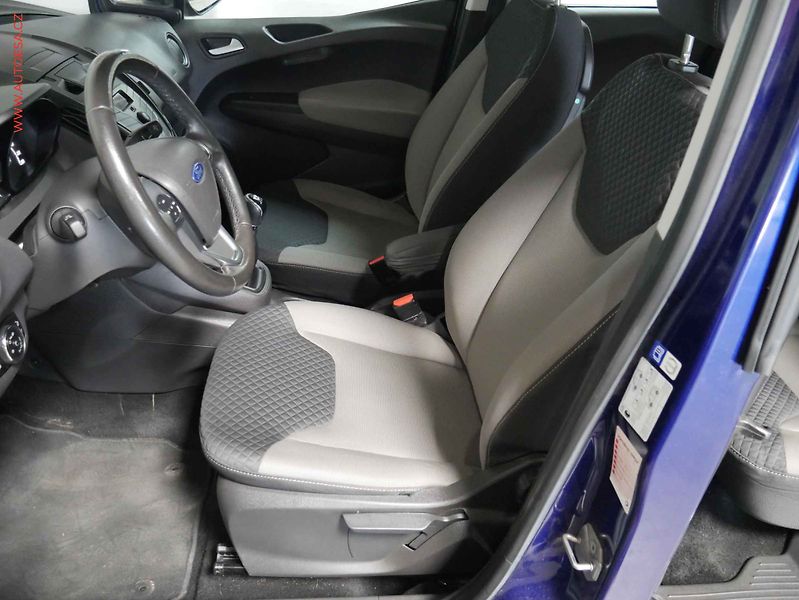 Ford Tourneo Courier (2017) 1.0EB, ČR, AC, TZ - fotka 9 z 17