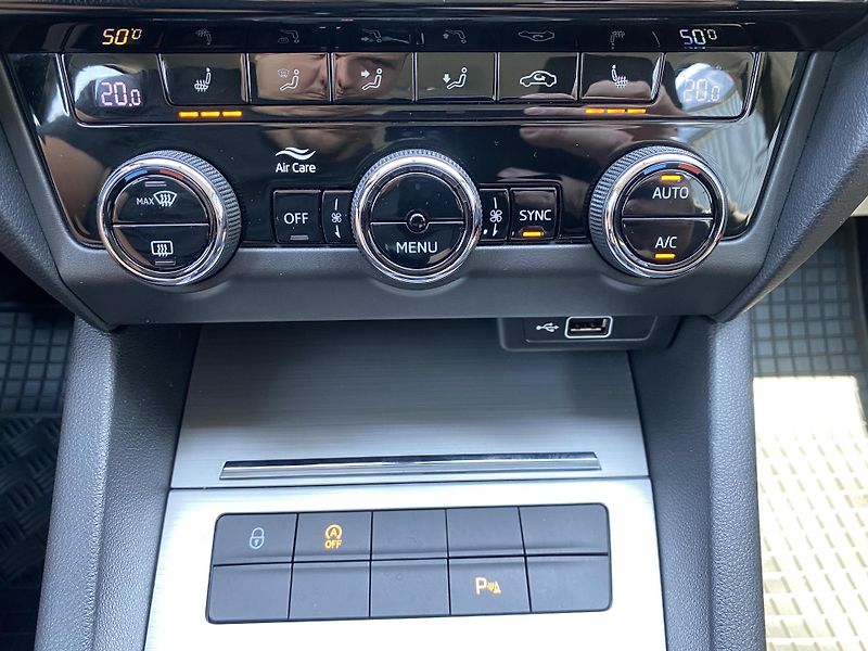 Škoda Octavia 1.4 TSI 110kW -1xMAJ.- ALU-PDC - fotka 26 z 42