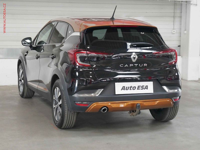Renault Captur (2020) 1.5 dCi, 1.maj,ČR, AT, navi - fotka 4 z 23