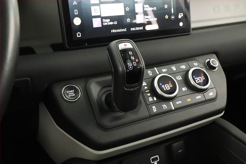 Land Rover Defender (2023) D250 AWD - fotka 11 z 20