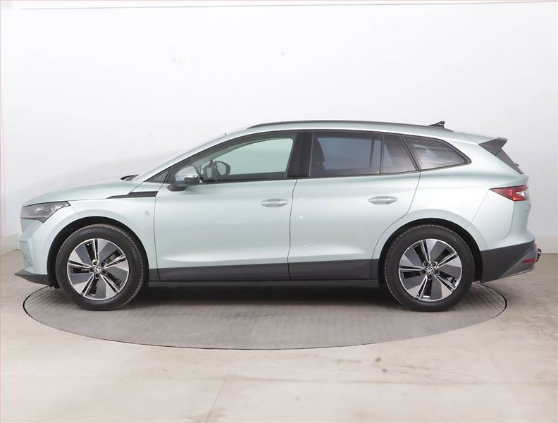 Škoda Enyaq (2022) 60 (62 kWh), SoH 92% - fotka 3 z 19