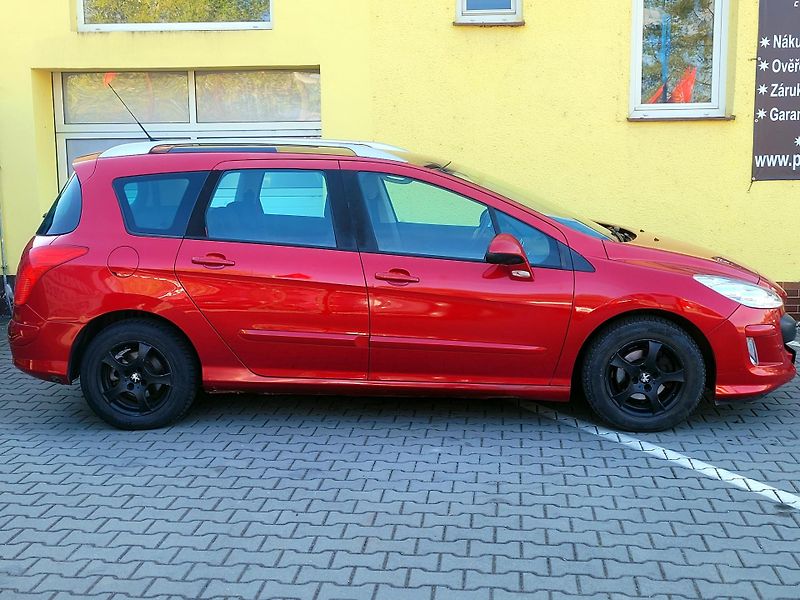 Peugeot 308 SW *KLIMA,SERV.KNÍŽKA,7míst  - fotka 5 z 34