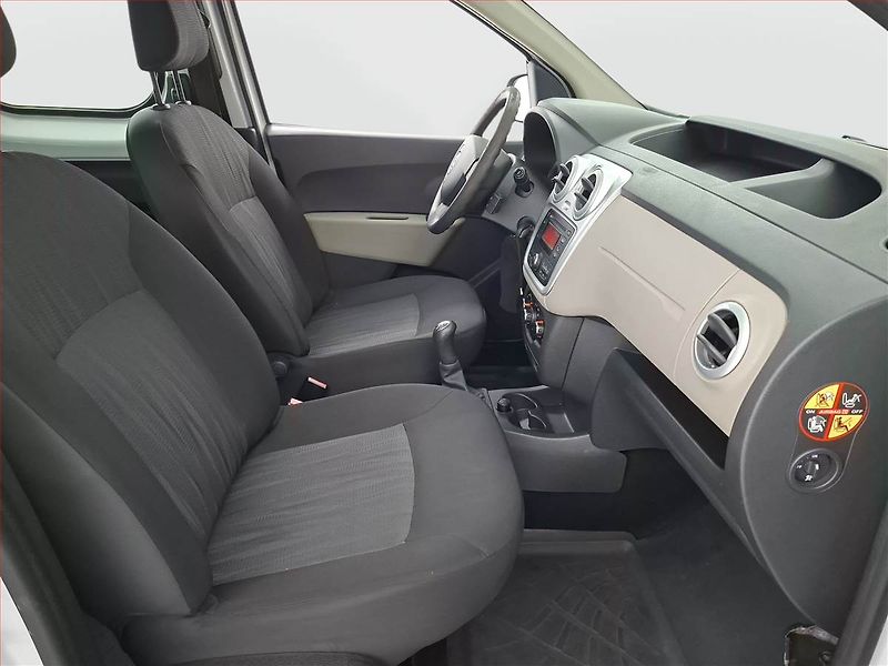 Dacia Dokker (2013) Arctica 1.6 i, 5Míst, ČR, 1Maj - fotka 8 z 13