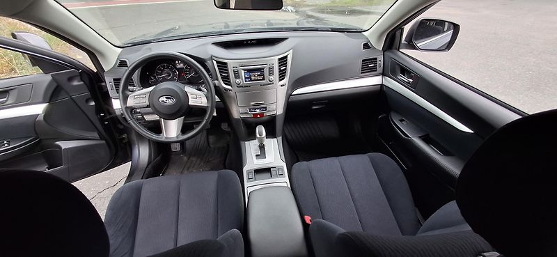 Subaru Outback 2.5 4x4 automat - fotka 17 z 64