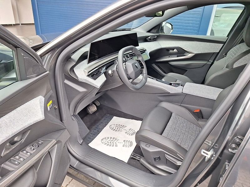 Peugeot 5008 (2026) BUSINESS Hybrid 145 e-DCS6 - fotka 16 z 16