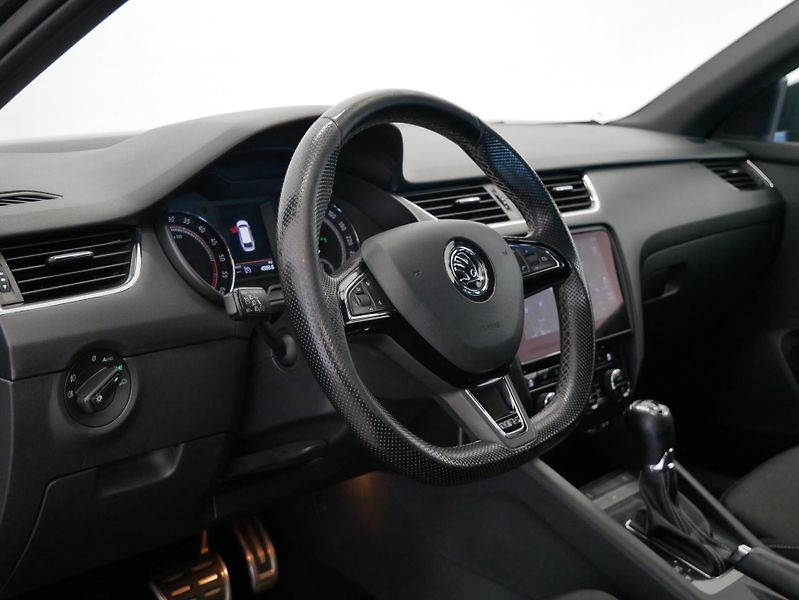 Škoda Octavia - fotka 14 z 30