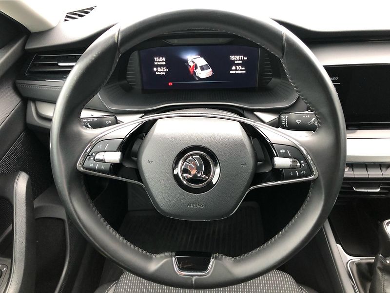 Škoda Octavia 2,0TDi 85kW AMBITION PLUS - fotka 17 z 28