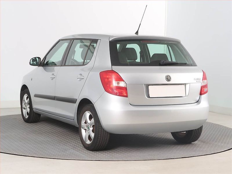 Škoda Fabia (2008) 1.2 12V, zamluveno - fotka 4 z 14