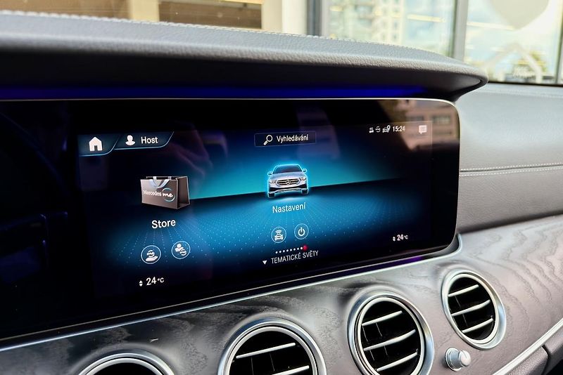 Mercedes-Benz Třídy E (2020) E 220d 4Matic AMG Line - fotka 89 z 112