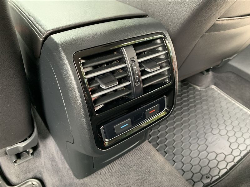 Volkswagen Passat 2,0 TDI ALLTRACK 1.MAJ.,ČR,SER - fotka 16 z 20